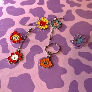 BT21 earring set 💜